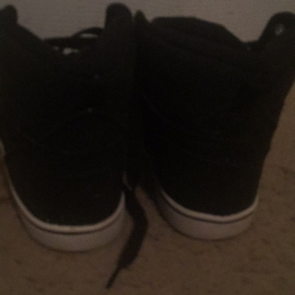 Sparkly high tops - Picture 3 of 3